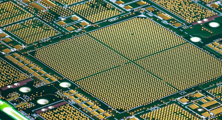 电路板为什么需要用涂层保护 - 如何在电路板表面均匀涂覆保护涂层