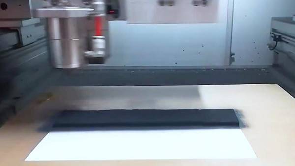 超声波喷涂机在碳毡喷涂中的应用与优势 - 驰飞超声波喷涂