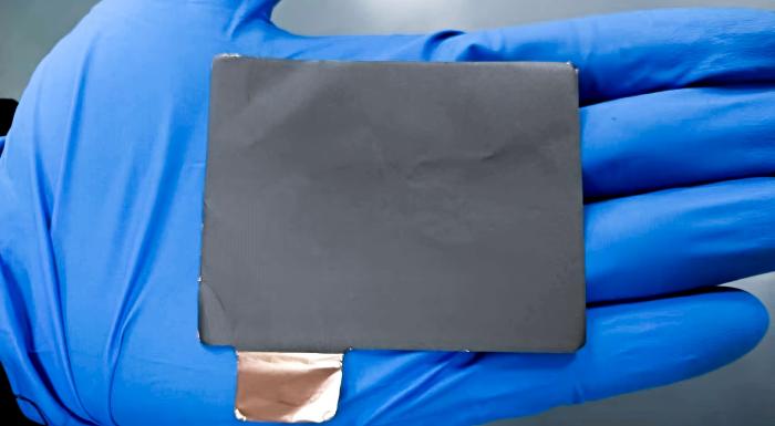 基于多孔金属涂炭复合涂层的干法集流体技术探讨 - 超声涂布涂层