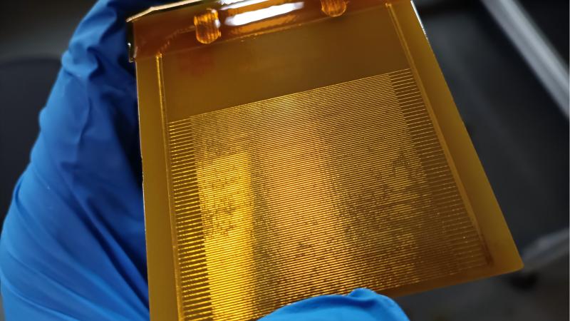 在陶瓷产品的表面热涂碳化钨碳化钼混合粉 - 超声波喷涂设备