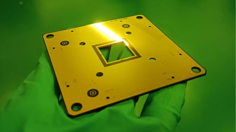 超声喷涂沉积半导体层和介电层 - 制备薄膜晶体管 - 驰飞超声波喷涂